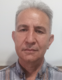 نادر چشم آذر