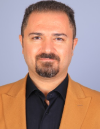 آرش نامداری